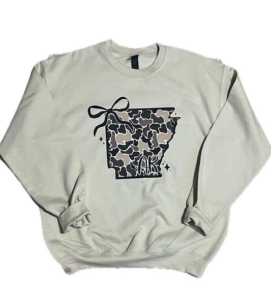 Camo state with bow sweatshirt